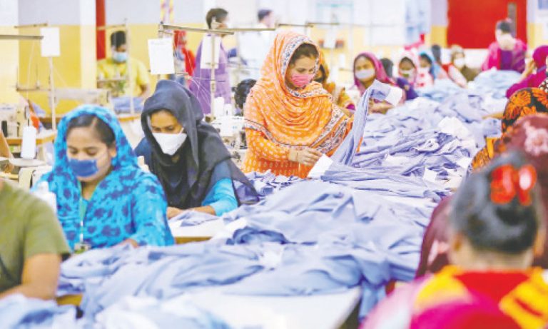 প্রতিদ্বন্দ্বীরা এগোচ্ছে পিছিয়ে বাংলাদেশ